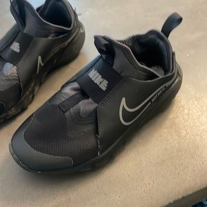 Nike big boys 3.5 fly knit